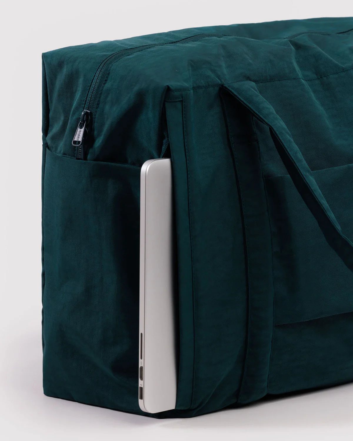 BAGGU Carry-On Cloud Bag with 5 Exterior Pockets - Recycled - Image 13