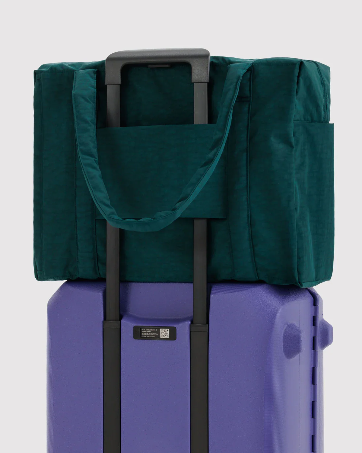 BAGGU Carry-On Cloud Bag with 5 Exterior Pockets - Recycled - Image 5