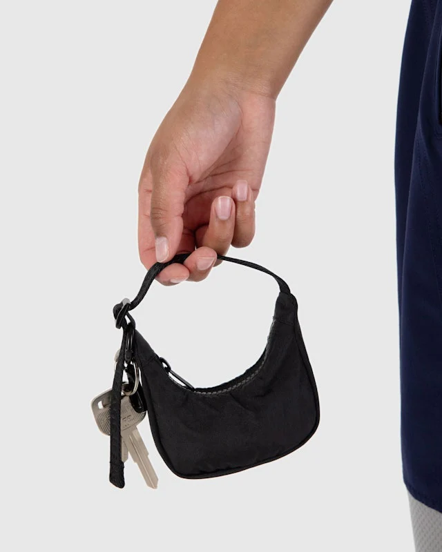 BAGGU Crescent Bag Charm Wallet - Recycled - Image 2
