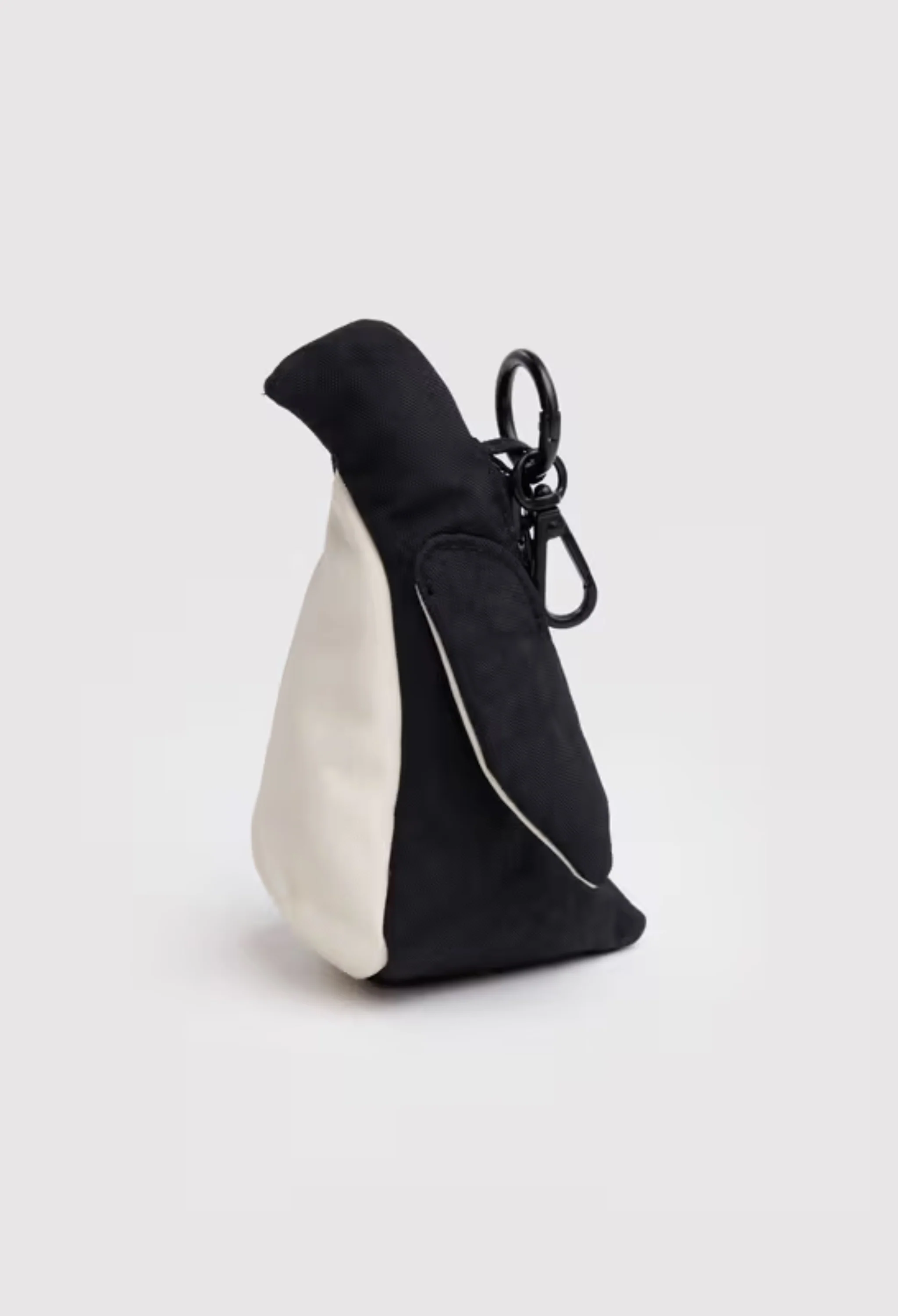 BAGGU Penguin Charm Wallet - Recycled - Image 2