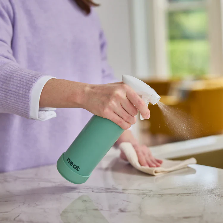 Neat Cleaning Refillable Bottle Set - Image 5