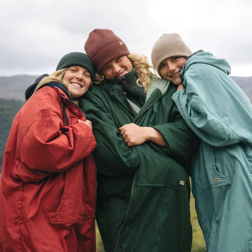 Rapanui Recycled Shorebreak Changing Robe Women's - Image 2