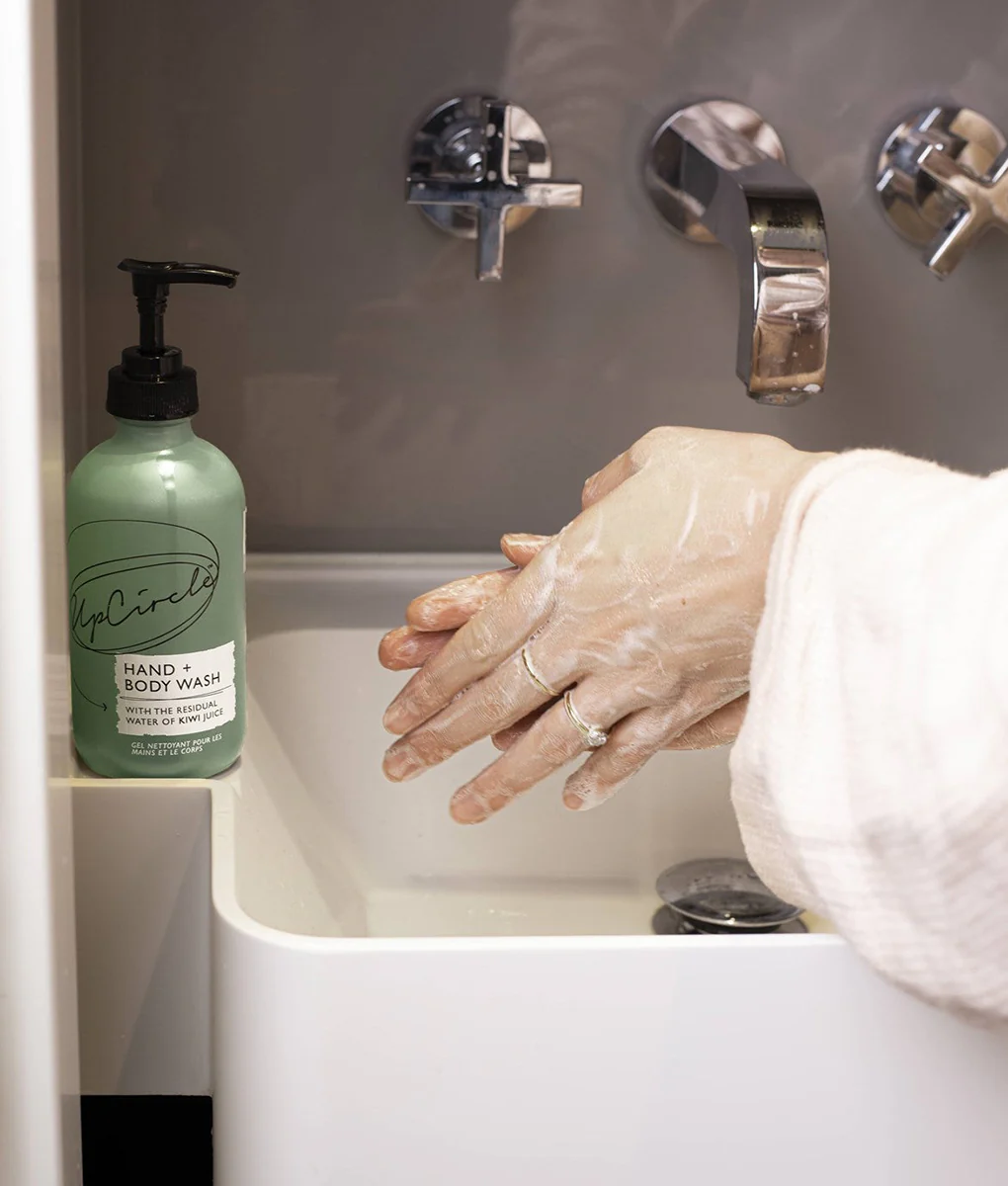 UpCircle Lemongrass & Kiwi Water Hand & Body Wash - Image 3